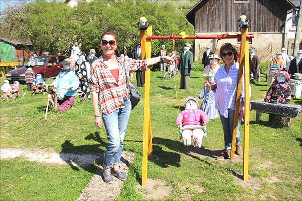 047-Сад кукол